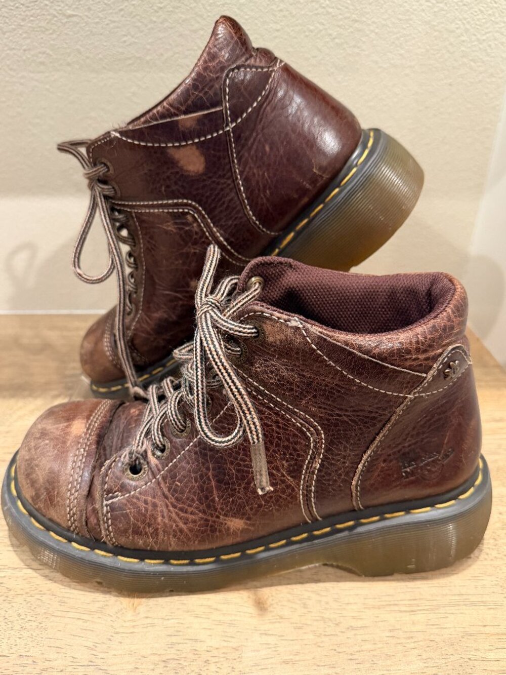 Dr. Martens Yolanda Brown Leather Lace Up Combat Boots Women’s 9 Vintage